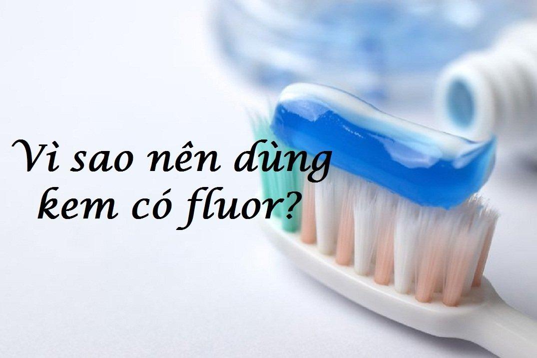 kem đánh răng có chứa florua